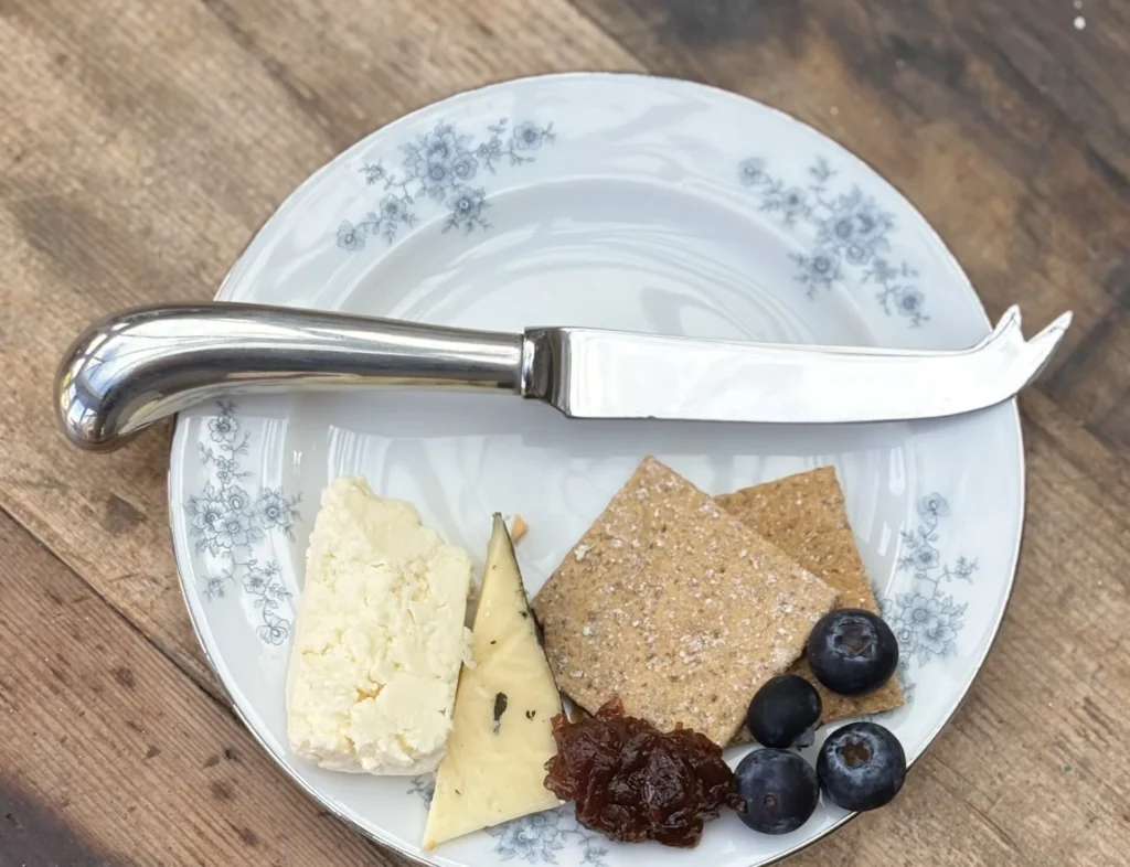 cheese knife with pistol handle